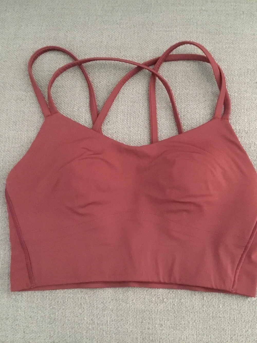 Lululemon longline sports bra size 4 color burgundy